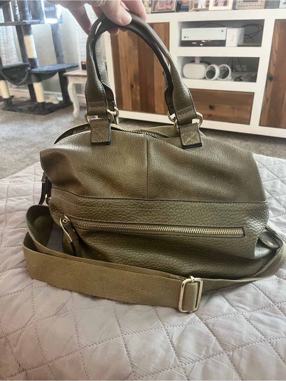 EUC Moda Luxe Olive Green Leather Tote Bag with Crossbody Adjustable Strap